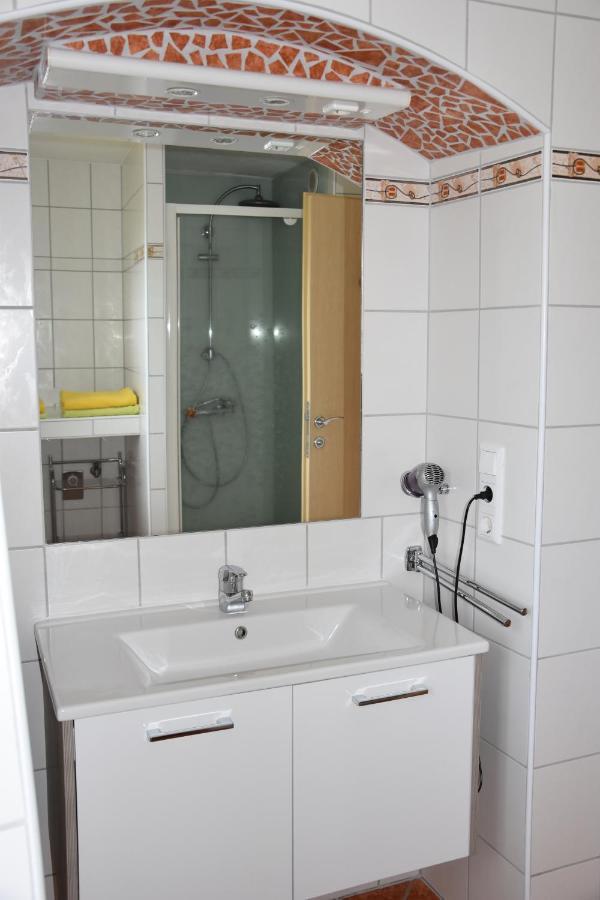 Biohof Weissensteiner Apartment Ullrichs Exterior photo